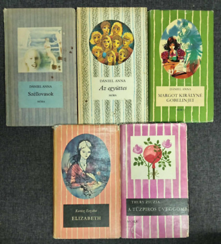 Kertész Erzsébet, Thury Zsuzsa Dániel Anna - (5db) Csíkos Könyvek ifjúsági könyvcsomag a 12-16. éves korosztály számára: Széllovasok / Az együttes / Margot királyné goblenjei / Elizabeth / A tűzpiros üveggömb