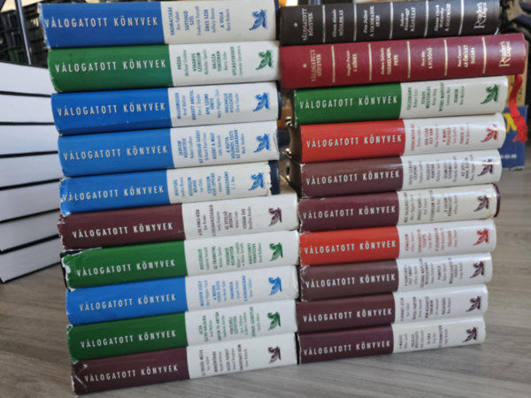 Douglas Preston, Peter May, Ken Follett, Harlan Coben, Nicholas Sparks, Mary Higgins Clark, Jeffery Deaver, Greg Iles, Wilbur Smith, Frederick Forsyth, Michael Crichton, Lee Child, David Baldacci, Dan - 20db a Reader's Digest v�logatott k�nyvek sorozatb�l, K�NYVMENT� AJ�NLAT