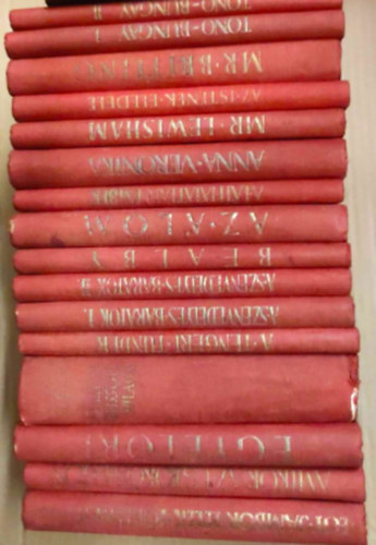 H. G. Wells - 14 db H.G. Wells knyv: - Bealby - William Clissold vilga - A tengeri tndr - Anna veronika - Az lom - Egy jmbor llek trtnete - Amikor az stks eljn - Egyelre - A lthatatlan ember - Mr. Lewisham - Az istenek eledele - Mr. B