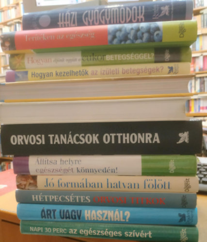 Reader's Digest Association - 12 db Readers' Digest egszsgknyv: Tertken az egszsg; rt vagy hasznl?; Napi 30 perc az egszsges szvrt; J formban hatvan fltt; Htpecstes orvosi titkok; lltsa helyre egszsgt knnyedn!; Egszsges cson