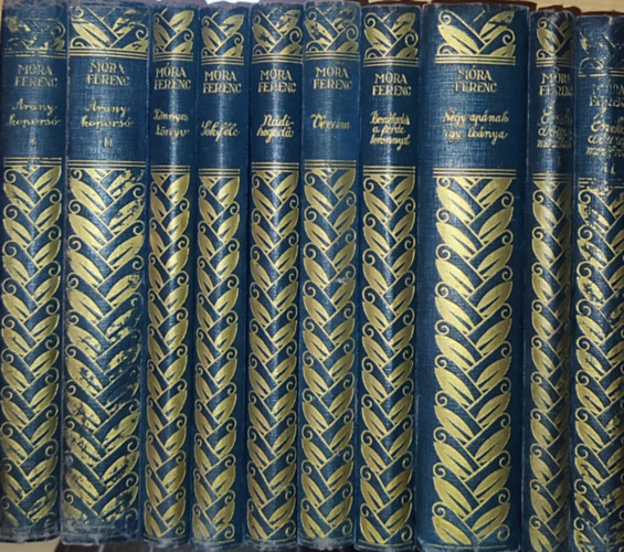M�ra Ferenc - 10db M�ra Ferenc m� a Jubileumi d�szkiad�sb�l - �nek a b�zamez�kr�l I-II., N�gy ap�nak egy le�nya, Besz�lget�s a ferde toronyr�l, V�reim, N�diheged�, Sokf�le, K�nnyes k�nyv, Arany kopors� I-II.