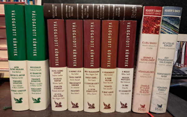 John Grisham, Nora Roberts, Ken Follett, Nicolas Sparks, Elizabeth Adler, Cecelia Ahern Wilbur Smith - 10 db-os KNYVMENT AJNLAT, Reader's Digest vlogatott knyv: A mgus /Hallos hegycscs /24 ra/ Az ezermester+A vgrendelet/ A fehr slyom /Vashotel /H mint hurok+ Mg tallkozunk /Derlt gbl /A szerelemkertje /A stn knny