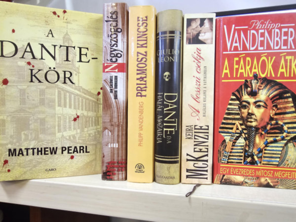 Ian Caldwell & Dustin Thomason, Philipp Vandenberg, Giulio Leoni, Keira McKenzie Matthew Pearl - 6db regény KÖNYVMENTŐ AJÁNLAT: A Dante-kör+ Négyszögelés+ Priamosz kincse+ Dante és a halál mozaikja+ A bosszú csókja+ A fáraók átka