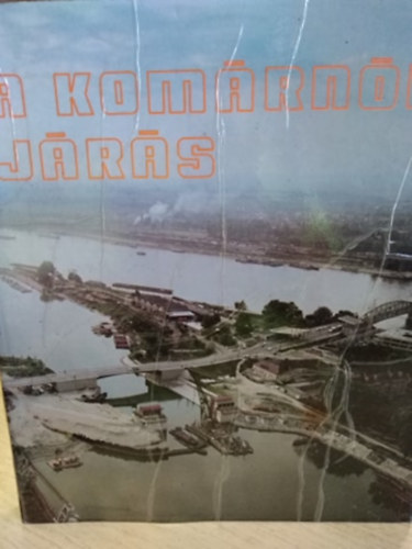 A Kom�rn�i j�r�s