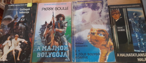 Isaac Asimov, William Kotzwinkle, George Lucas Pierre Boulle - 4 db sci-fi: George Lucas: A csillagok háborúja, William Kotzwinkle: E.T. A zöld bolygó könyve, Isaac Asimov: A halhatatlanság halála, Pierre Boulle: A majmok bolygója