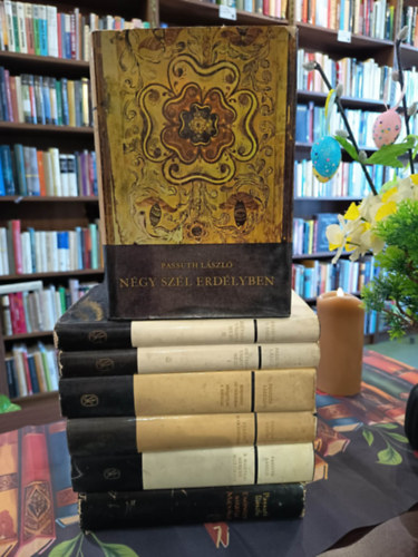 Passuth L�szl� - Passuth L�szl� k�nyvcsomag: 6 darabos K�NYVMENT� AJ�NLAT: N�gy sz�l Erd�lyben, H�tszer v�gott mez� I-II., �denkert az �ce�nban, Fekete b�rsonyban, A Mantuai herceg muzsikusa, Es�isten siratja Mexik�t