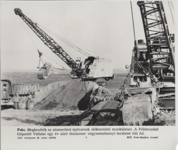 MTI eredeti fot�: Paks - �p�l az atomer�m� (17x23,5 cm)