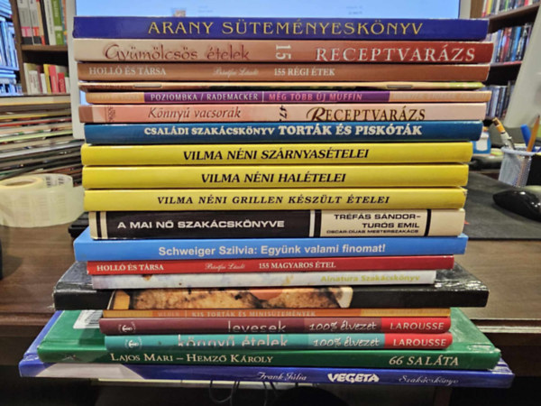 Larousse, Vilma nni, Turs Emil, Frank Jlia Hemz,Kroly -Lajos,Mari - 20db gasztronmia knyvment ajnlat: Arany stemnyesknyv, Gymlcss telek, Vegeta szakcsknyv, 155 Rgi tek, 66 salta, Mg tbb j muffin, Legfinomabb kuglfok, Knny vacsork, Tortk s pisktk, Csods indiai ko