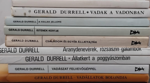 Gerald Durrell könyvcsomag (9db) - Vadászat felvevőgéppel - Hogyan lőjünk amatőr természetbúvárt - Vadak a vadonban - Családom és egyéb állatfajták - Istenek kertje - A halak jelleme - Állatkert a poggyászomban - Aranydenevérek,